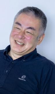 伊丹 一晃氏